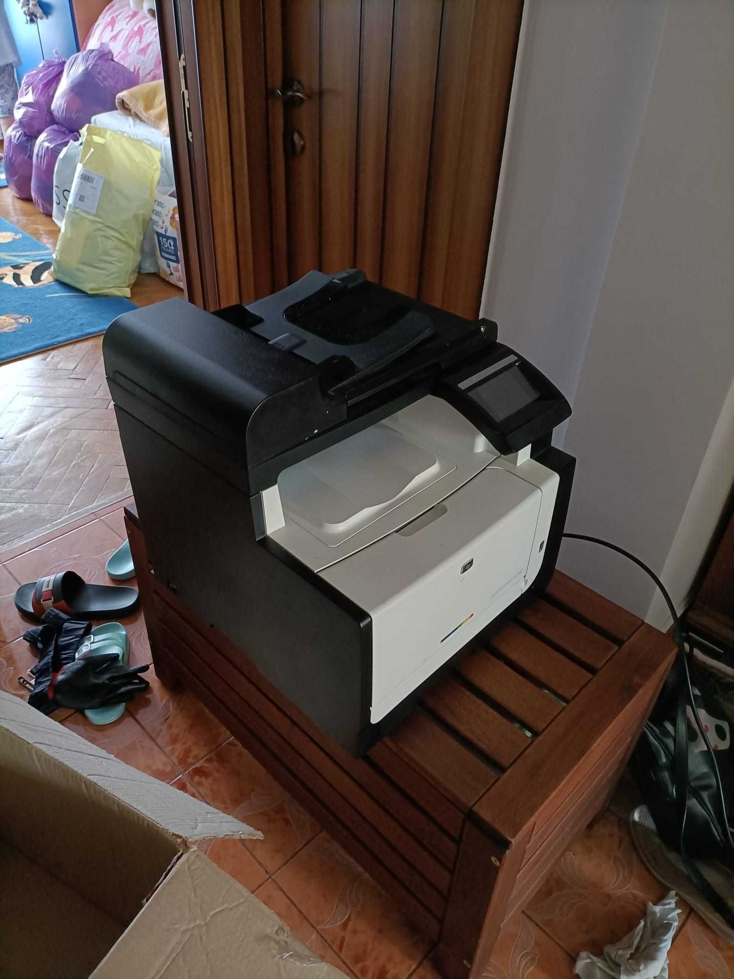 Imprimanta HP multifuncțională LaserJet pro CM1415fnw color