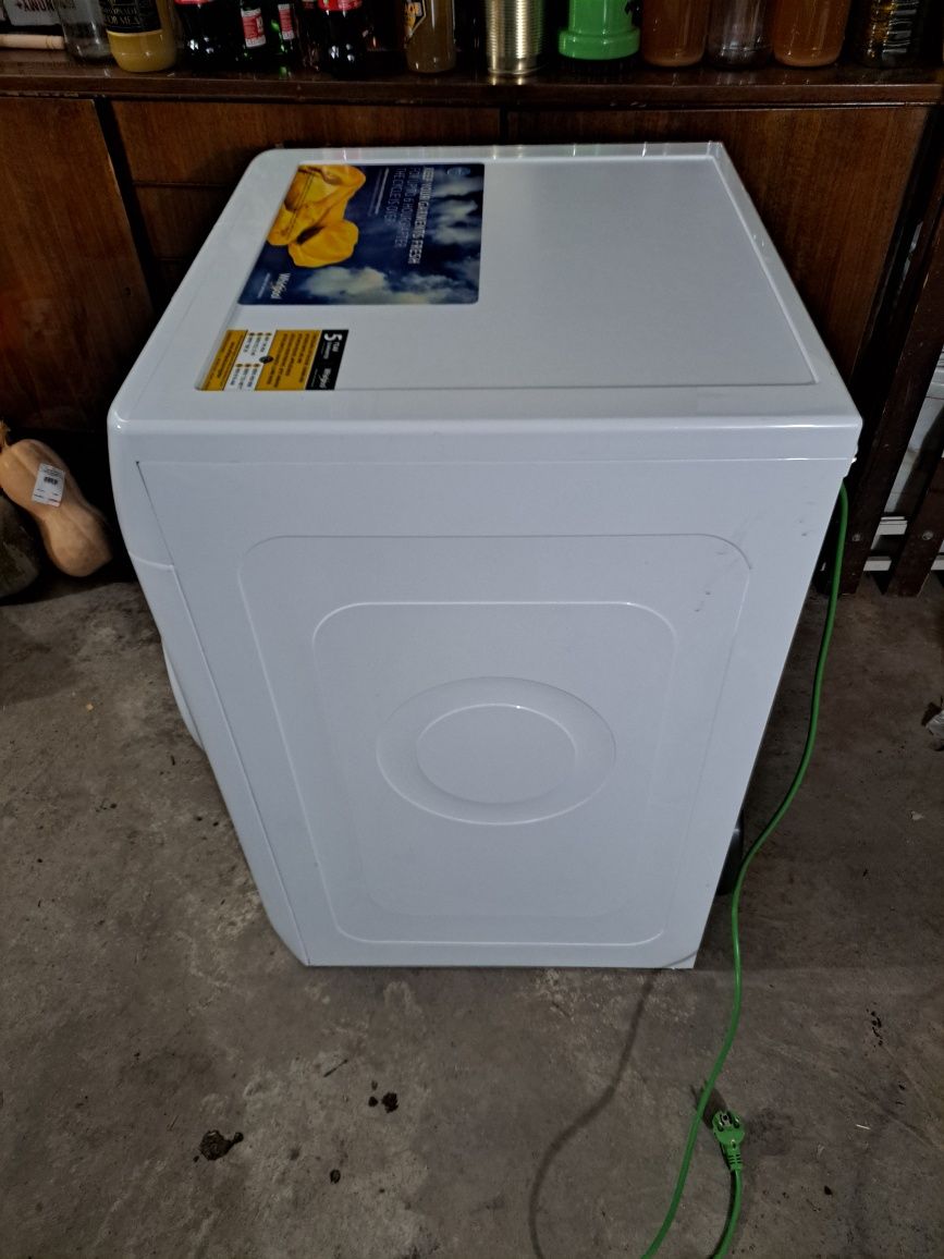 Сушилня за дрехи Whirlpool