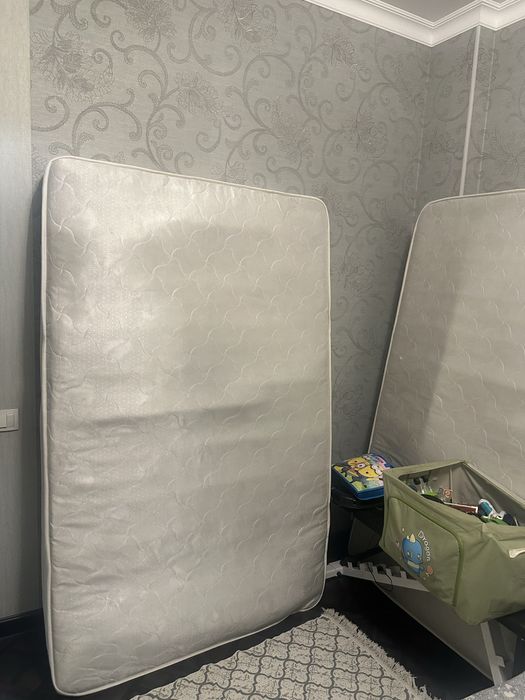 Два матраса даром