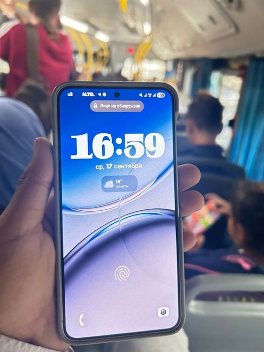 Samsung s24 в идеальном состоянии