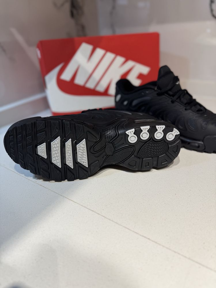 Намаление Nike Air max plus drift