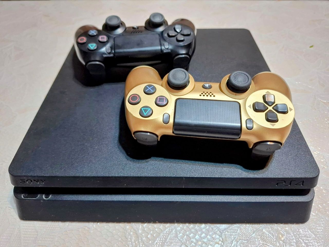 Playstation 4 pro /