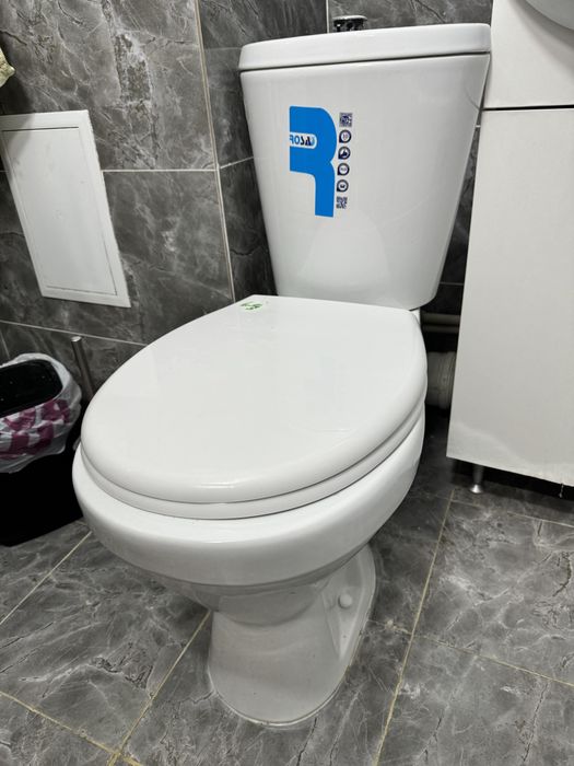 Унитаз в хорошем состоянии