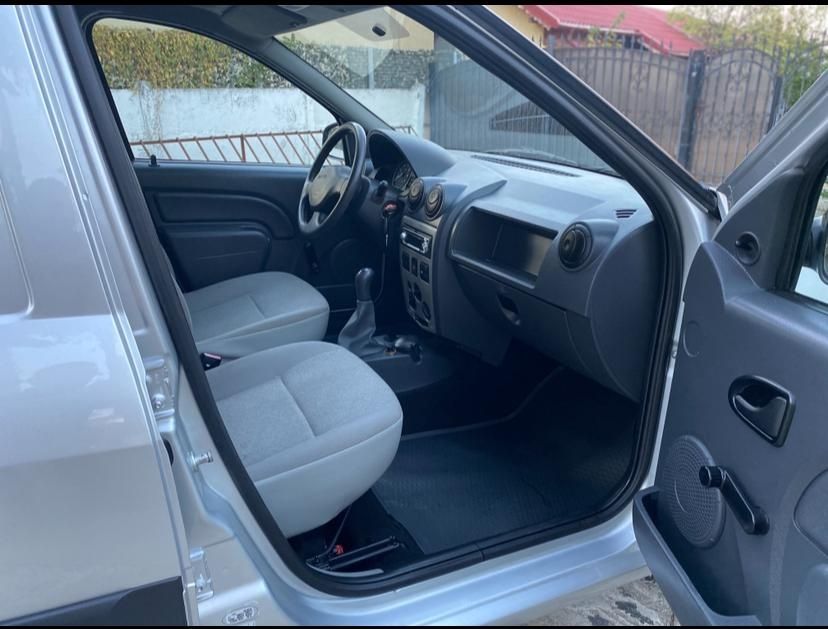 De vânzare Dacia Logan van 1.5 DCI 85 CP