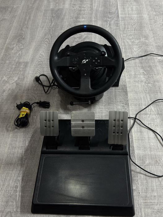 Игровой руль Thrustmaster T300