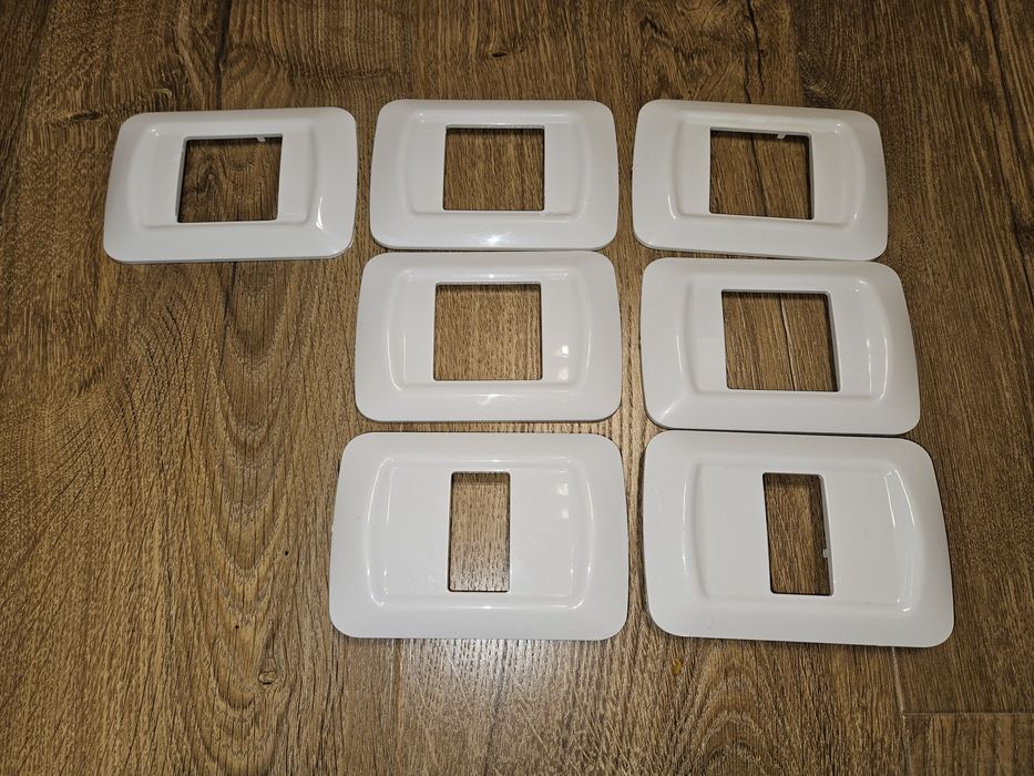 Rame decorative și suport Gewiss