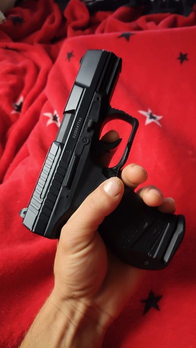 Pistol airsoft P99