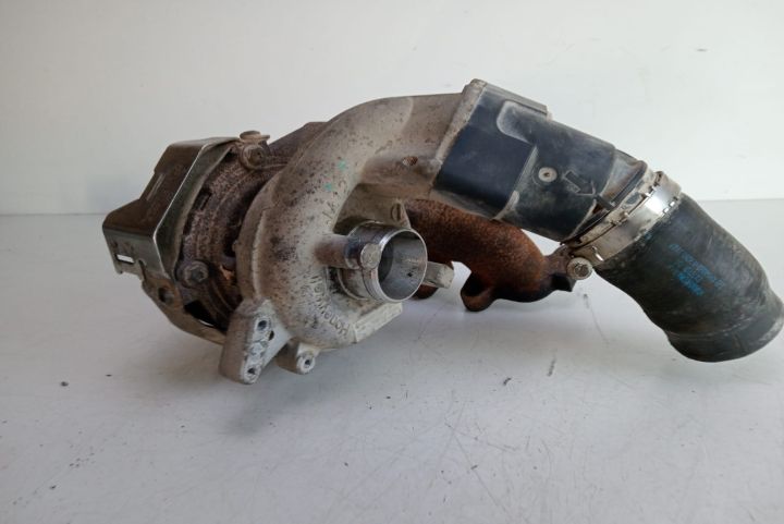 Turbo  turbina 1.6 tdi 03L253016T Skoda Rapid prima generatie seria