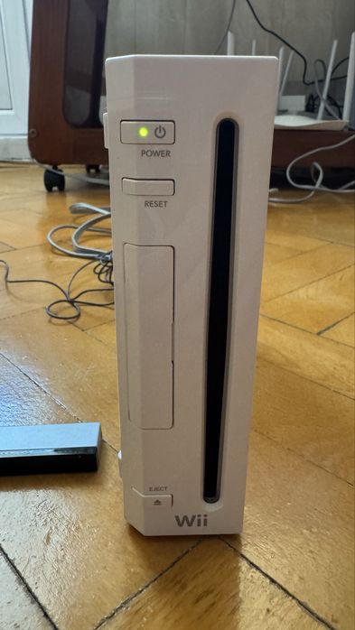 Ca noi: 2 console NINTENDO Wii