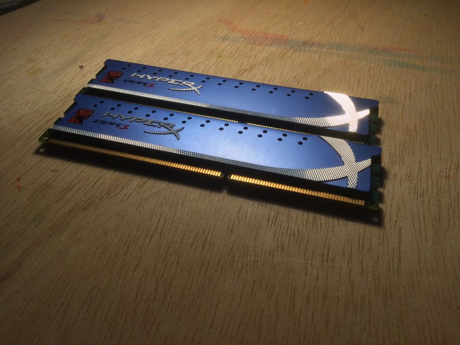 Set Memorii RAM Kingston HyperX DDR3 Dual Channel 4Gb x 2