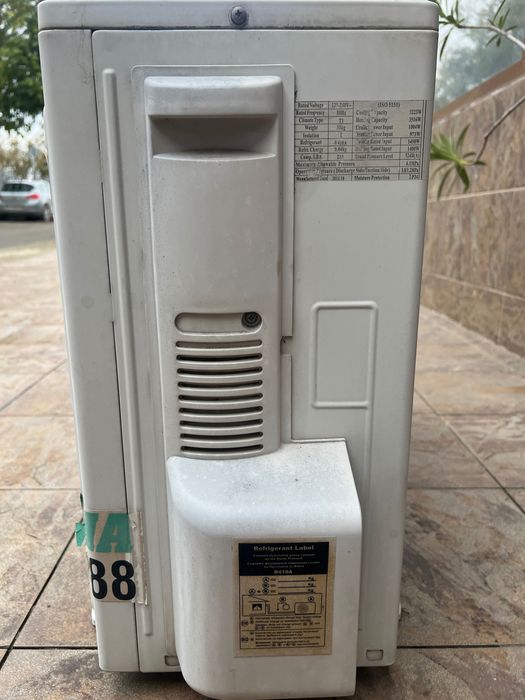 Продавам работещ климатик Osaka 1200w