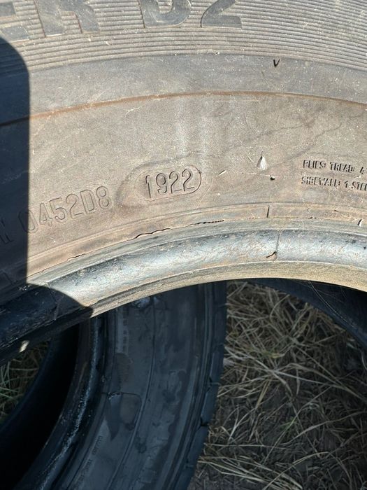 235/75 R17.5 Semperit