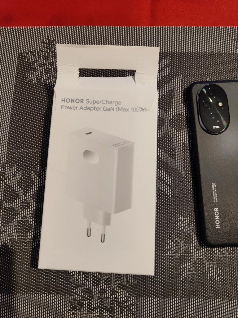 Honor 200 с гаранция