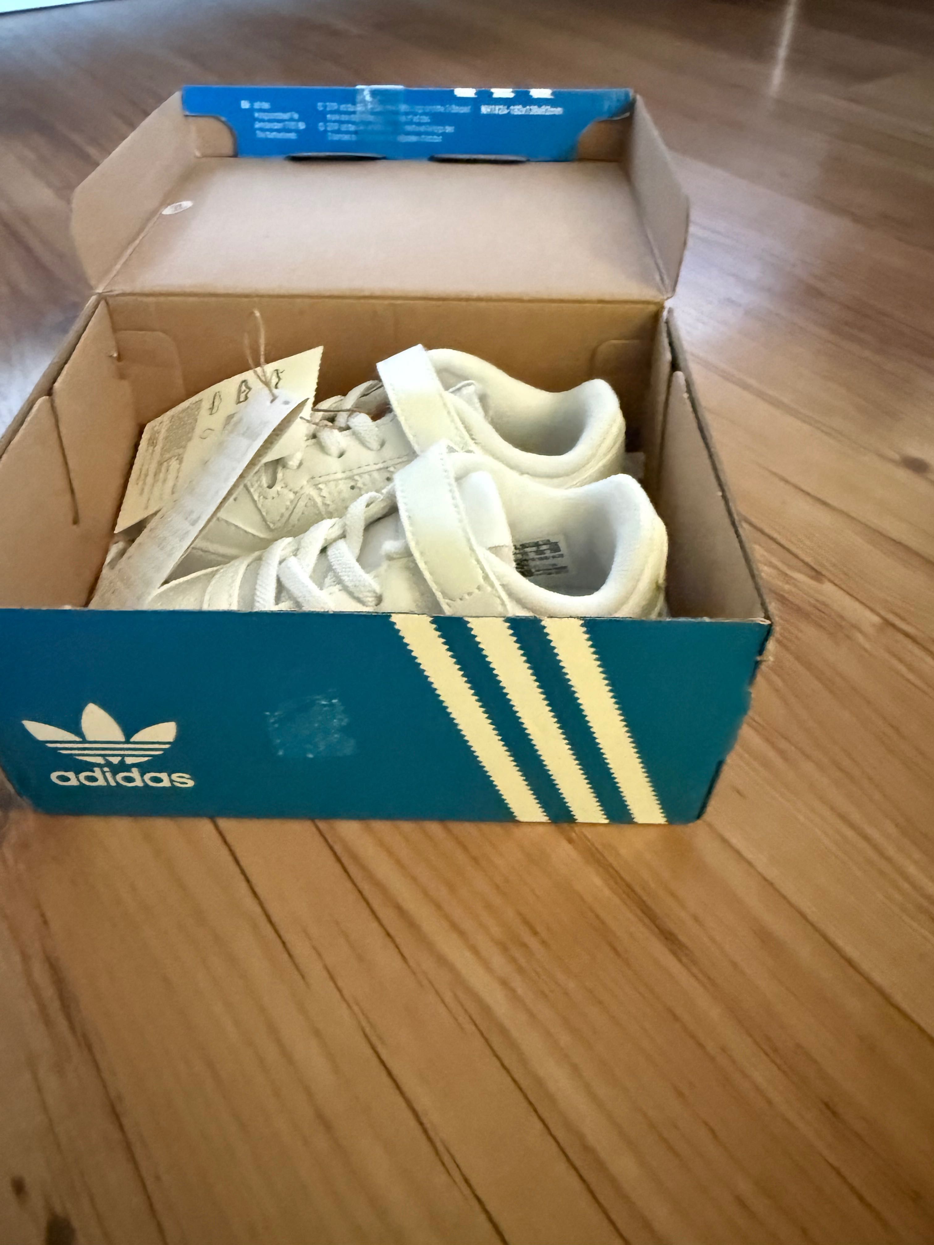 Нови маратонки Adidas forum low