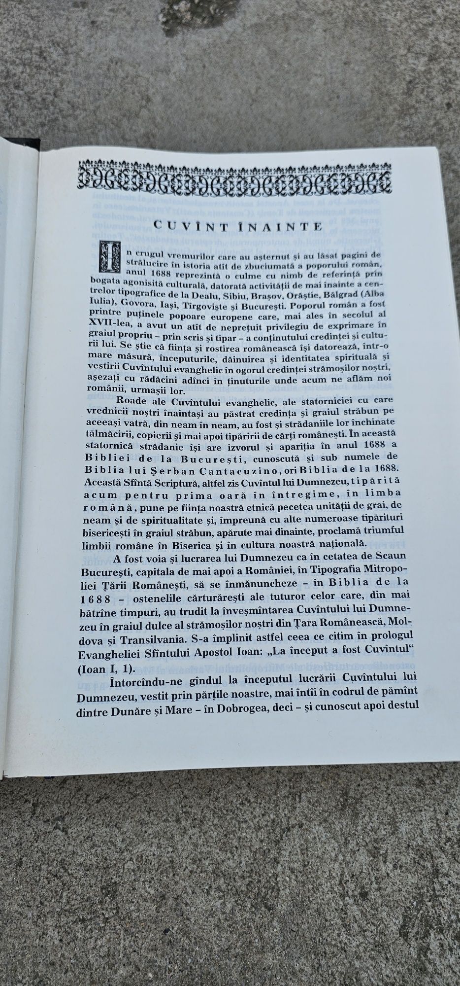 BIBLIA DE LA BUCURESTI 1688/1988 Reeditare aniversara la 300 de ani