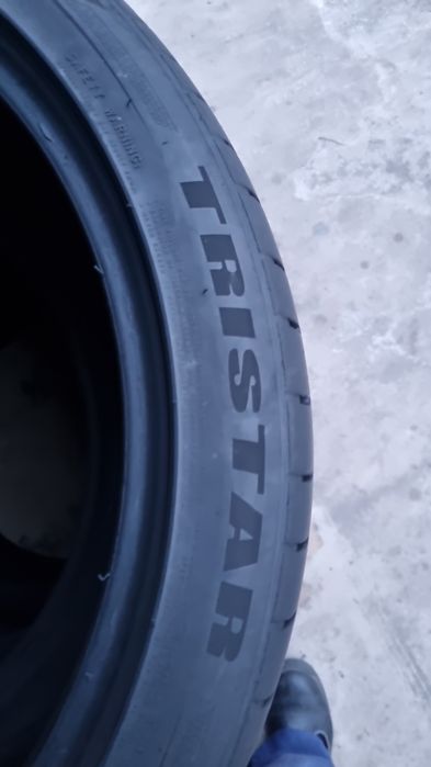 4 Anvelope Vară Tristar 235 40 ZR19 Stare Perfectă