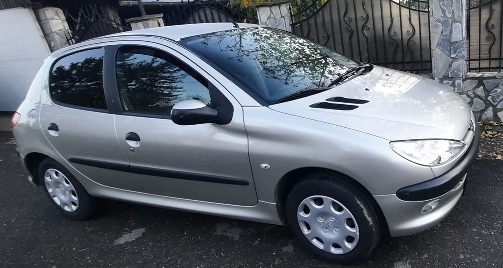 Peugeot 206, 89000km reali, 1.4 benzina, foarte buna