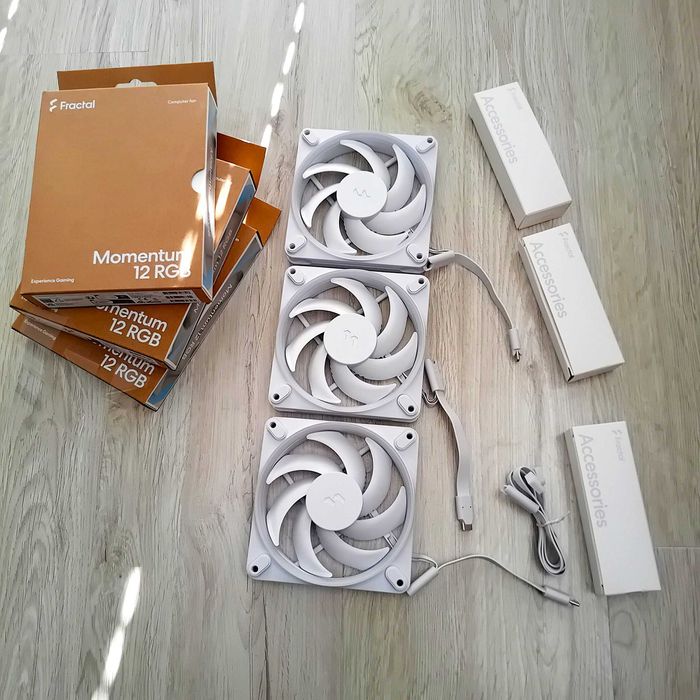 Fractal Momentum 12 rgb white (3бр. комплект)