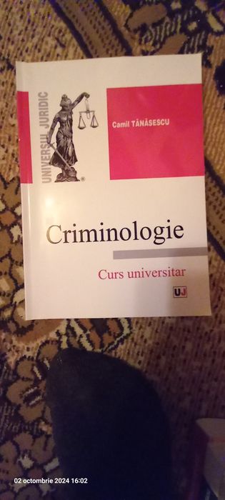 Carti pentru facultatea de drept