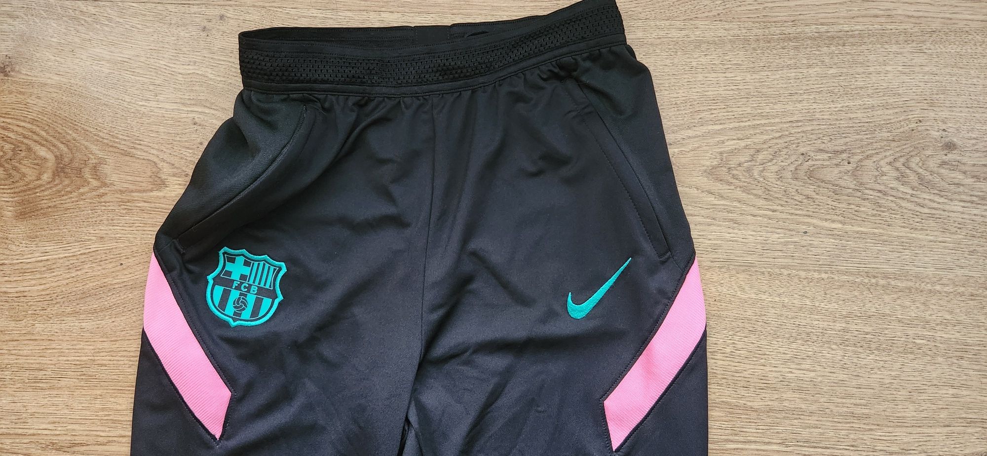 Nike Barcelona vaporknit долница