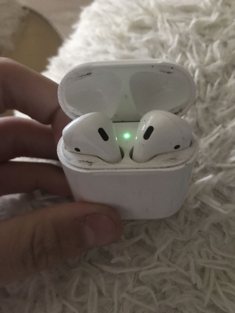 airpods 1или 2