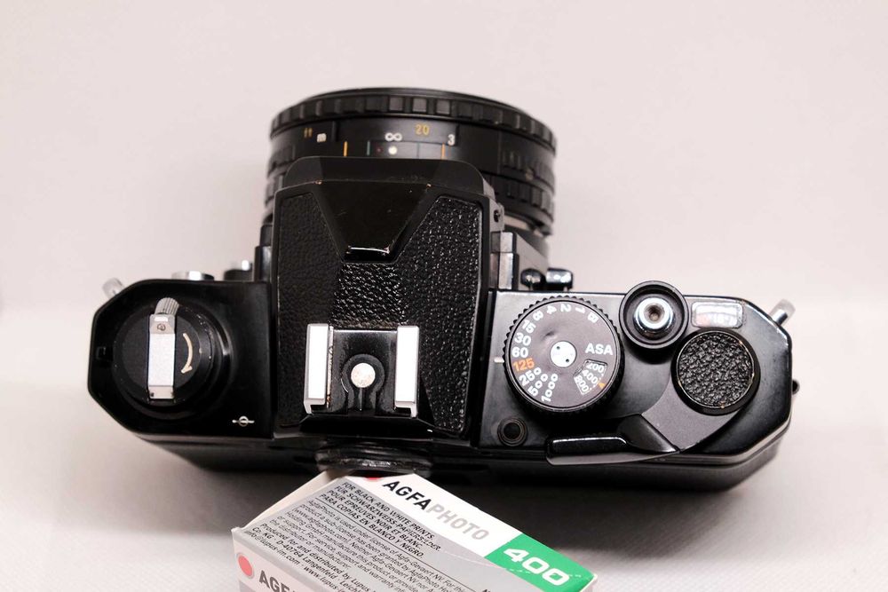 Nikon FM cu Nikkor 50/1.8 pancake