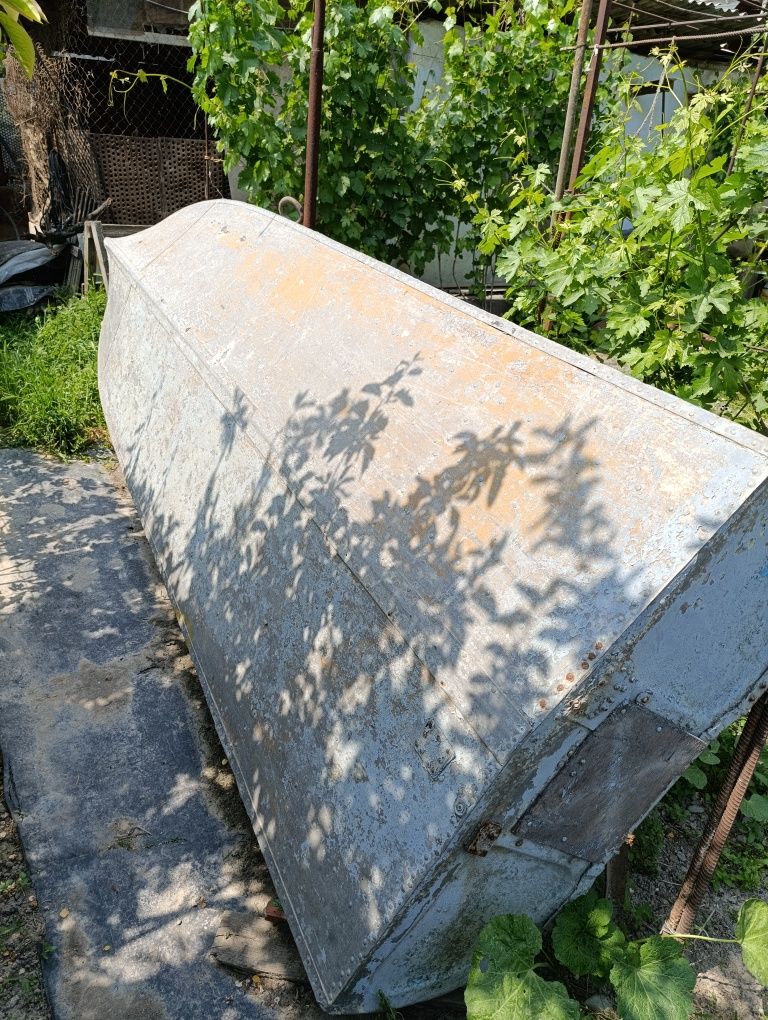 СРОЧНО Продам лодку (рыбацкая, дедовская)