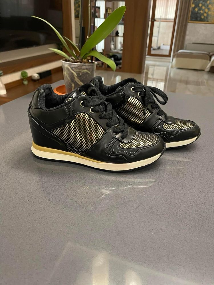 Дамски боти Djianni, Adidas, Hush Puppies, Guess, Polini