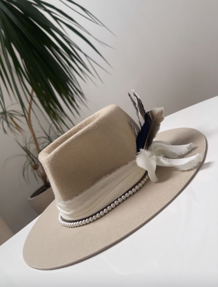 Palarie handmade din fetru