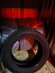 Продаются шины Nokian Hakkapeliitta 9 215/55 R17 98T с шипами.