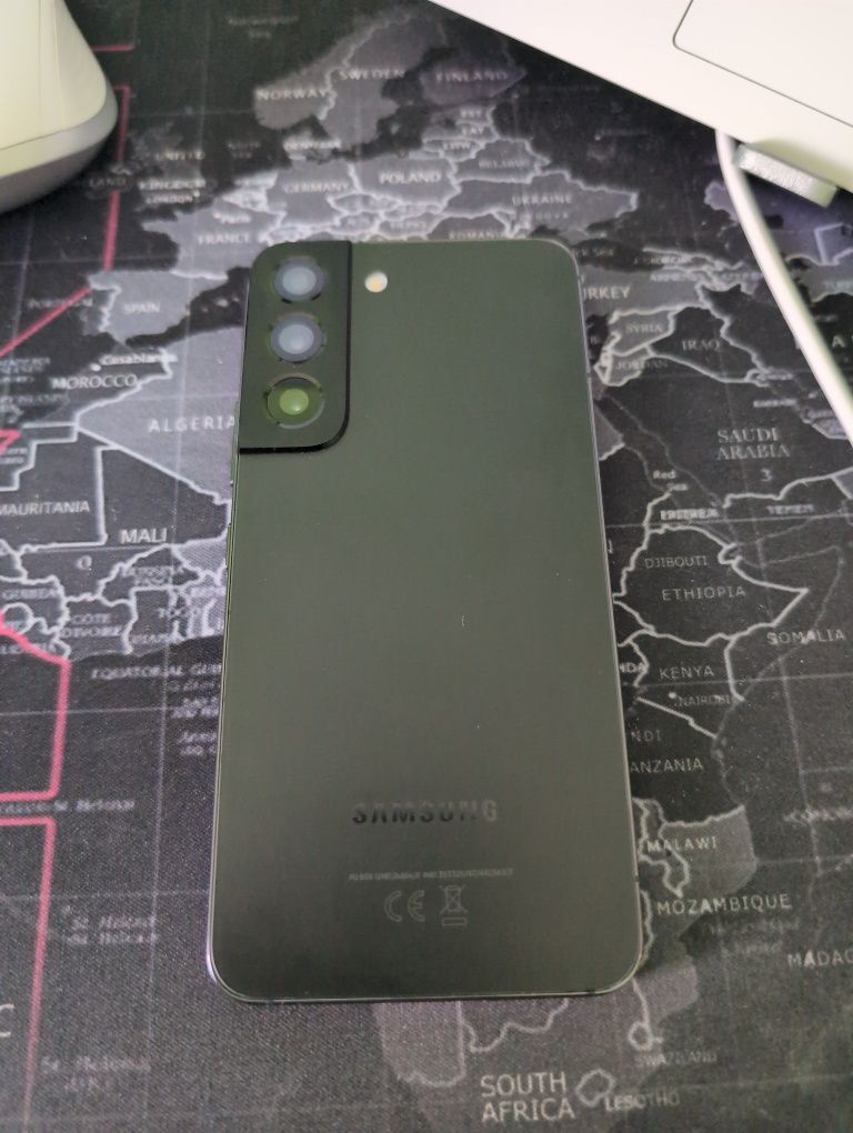 Samsung s22 128gb duos in garantie, in stare perfecta