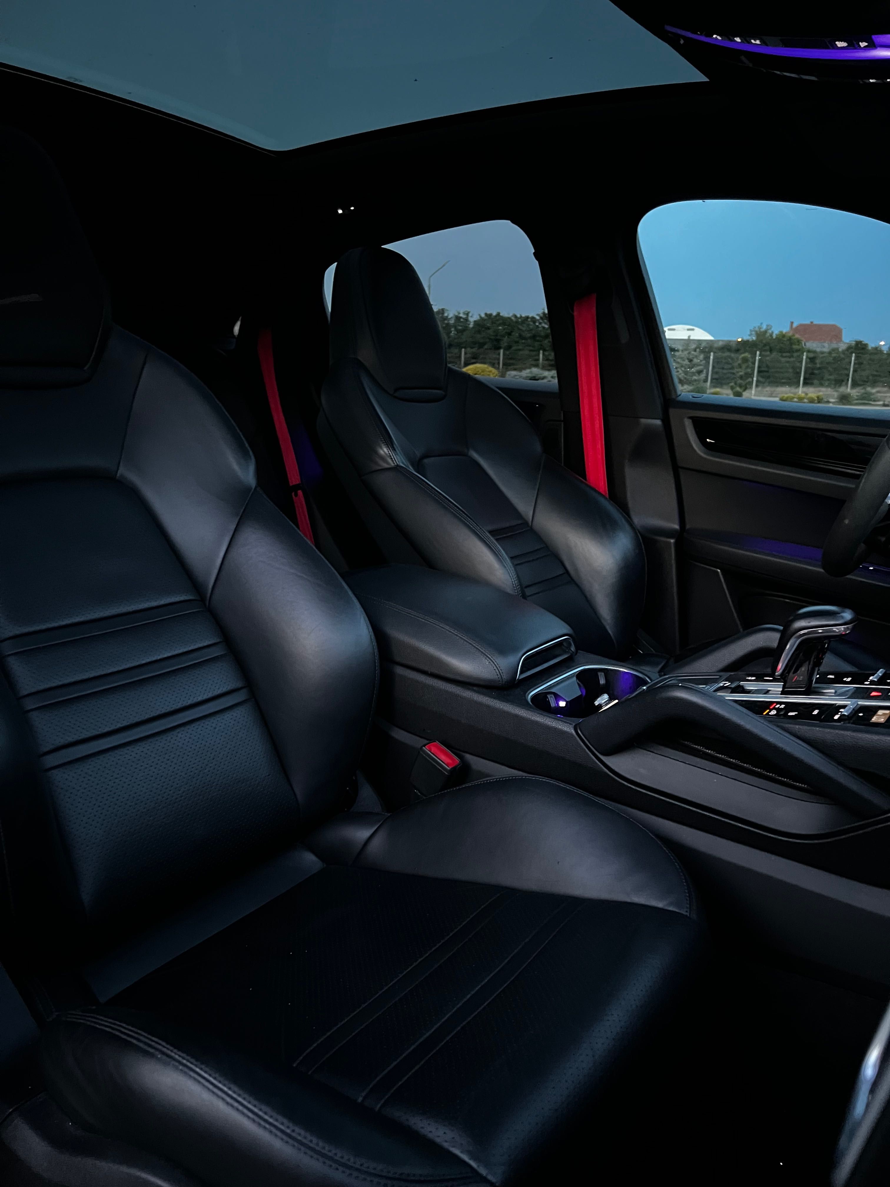 Porsche Cayenne Coupe GTS