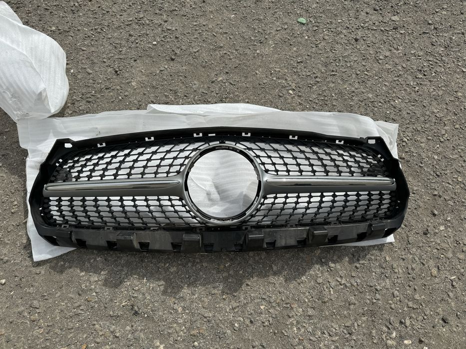 Решетка за mercedes CLA
