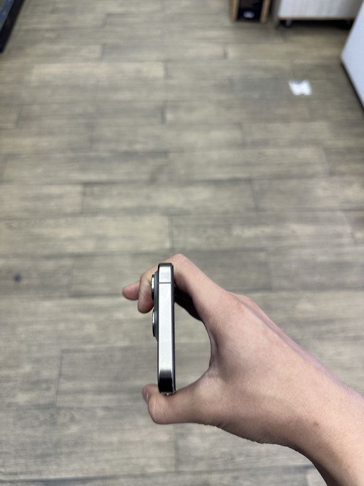 Iphone 15 Pro nasiya savdo bor