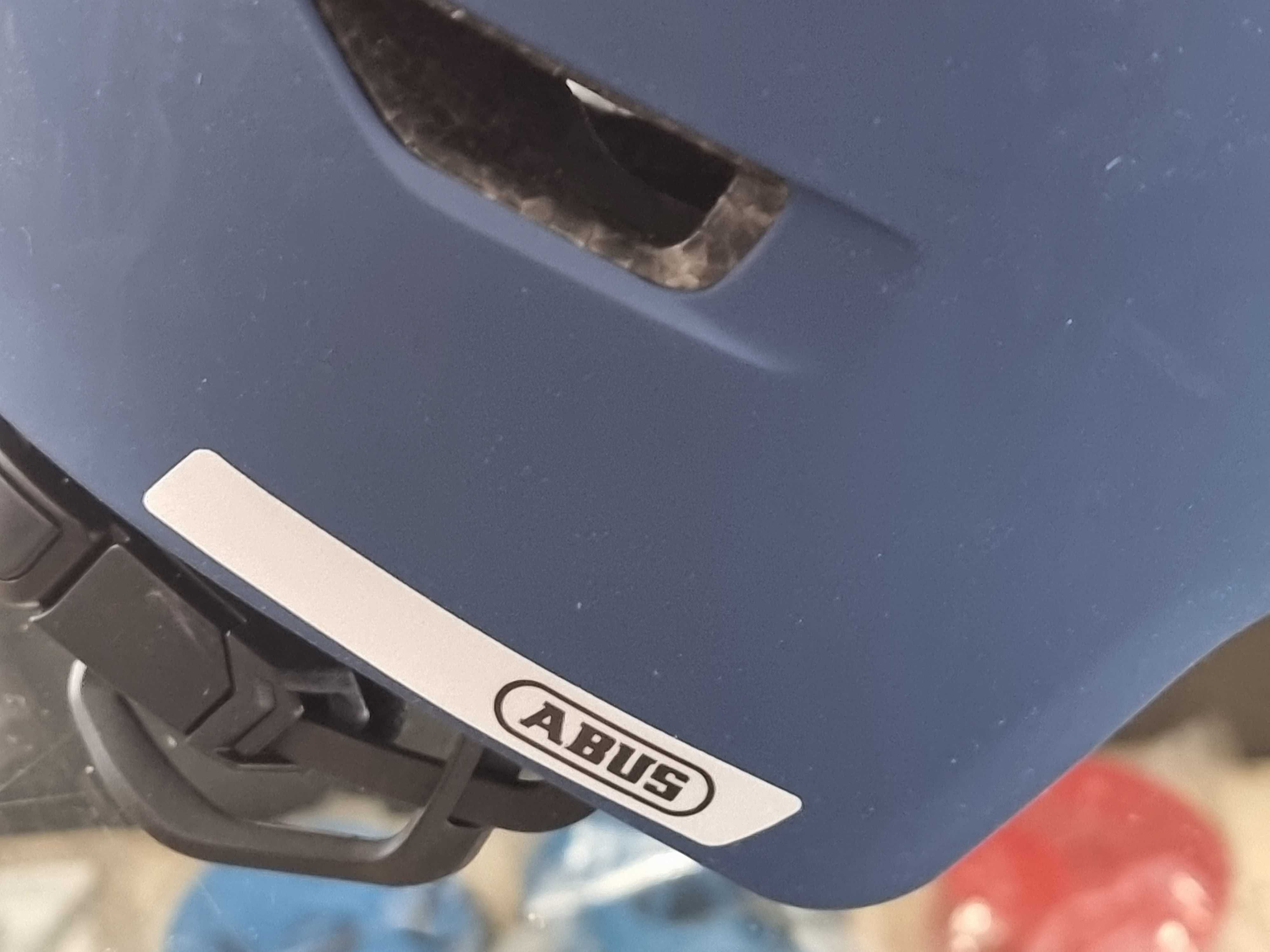 КАСКА за велосипед,скейтборд,тротинетка-ABUS Scraper 3.0