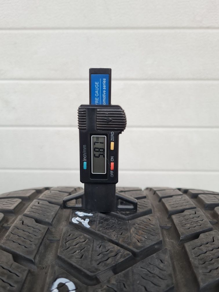 Зимни гуми 2 броя PIRELLI SottoZero3 315 30 R21 дот 4118