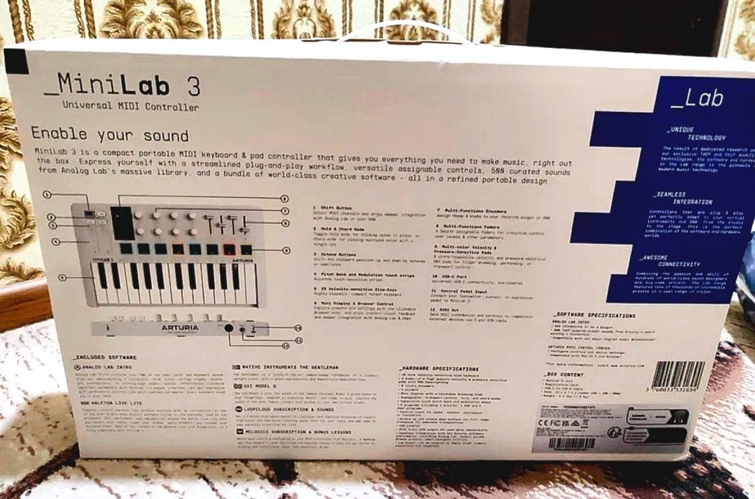 Arturia minilab 3 MIDI клавиатура