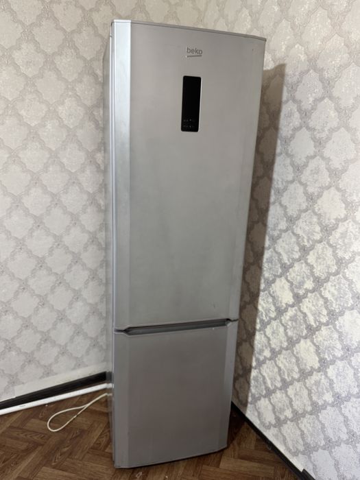 Холодильник beko