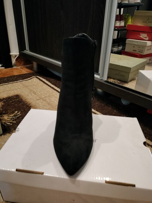 Ghete negre și verzi