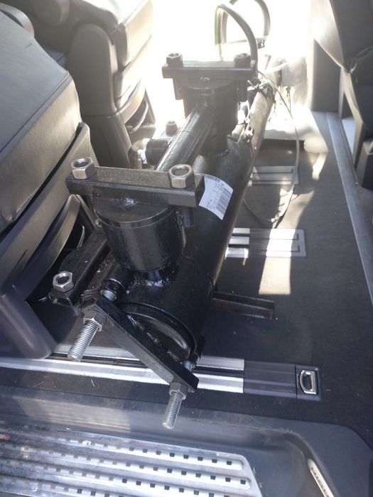 Хидравлична бутална помпа 32 бара 25 кубика час.