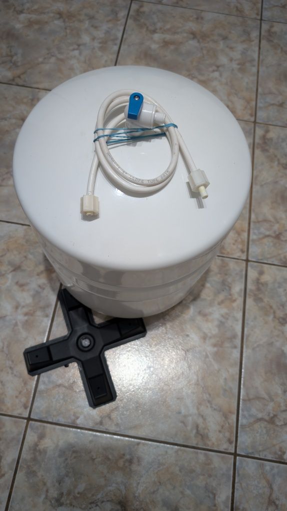 Rezervor/ tanc, filtru  apa