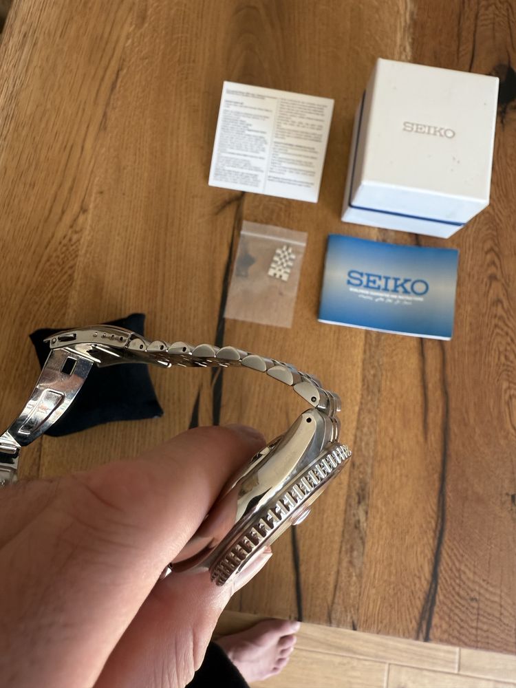 Seiko 5 sports GMT