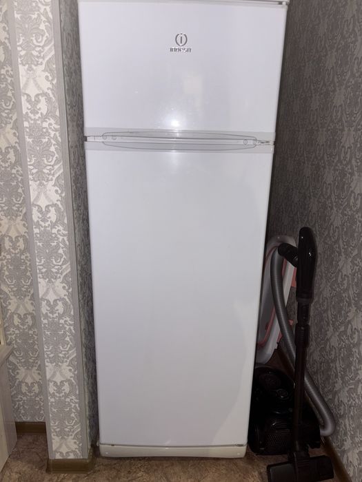 Холодильник индезит