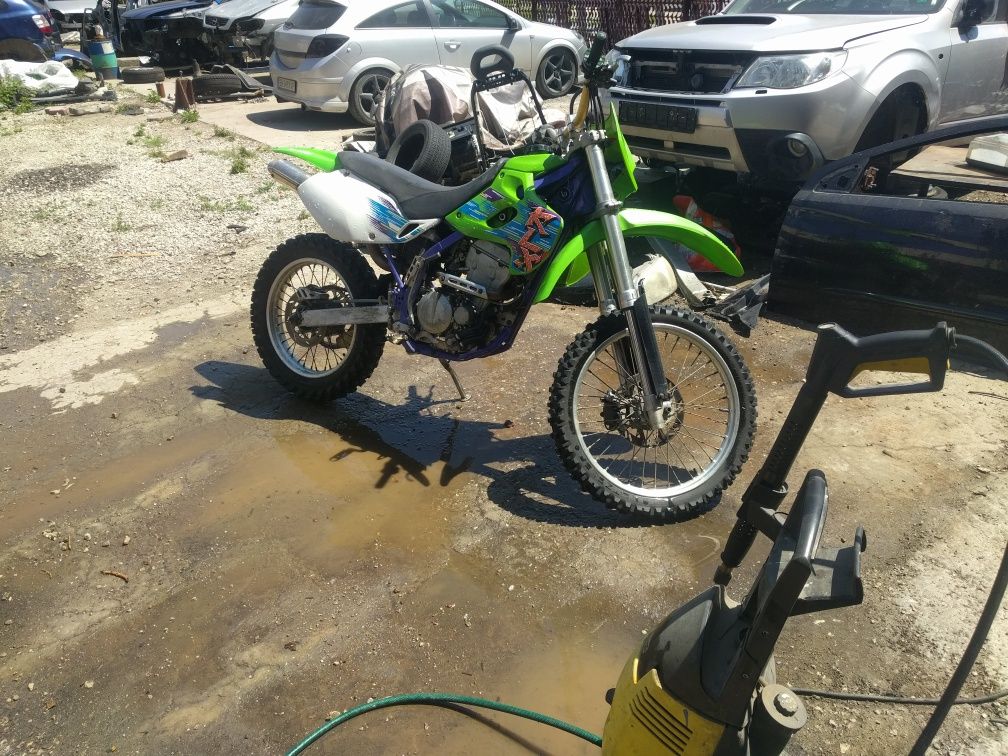 Kawasaki KLX 250 на части