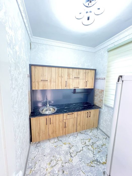 Kvartira sotiladi chilonzor 11 kvartal 2/3/4 48 m2