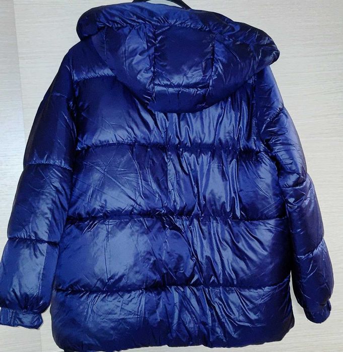 Geaca puffer cu glugă
