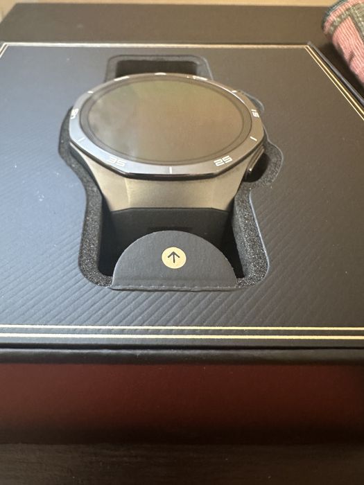 Смарт часовник Huawei GT 5 pro гаранция