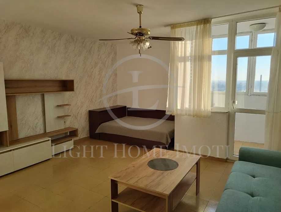Продава се Тристаен апартамент в Пловдив, Изгрев - 80 кв.м за 1050 €/кв.м - Снимка #1