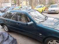 Мерцедес С 180 на части