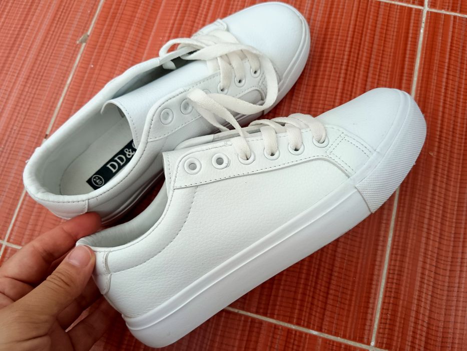 Кроссовки кеды легкие новые